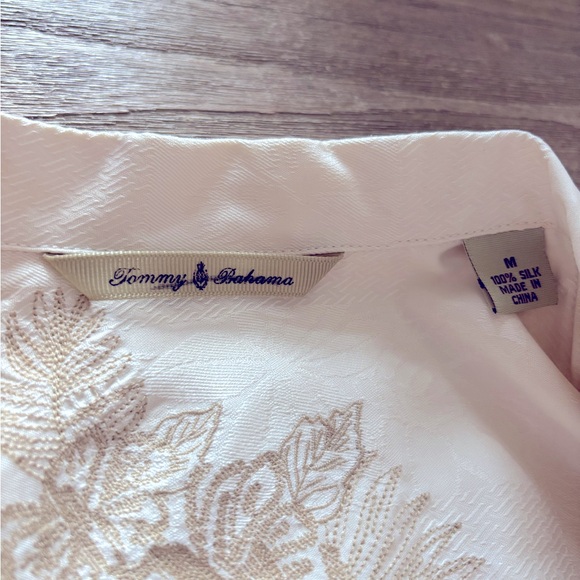 Tommy Bahama Hawaiian Silk Shirt Men’s Size M 100% Silk - Picture 2 of 4